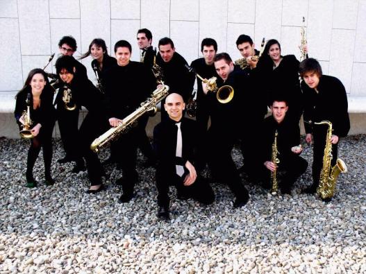 Saxofones del CSMA con Mariano García .jpg