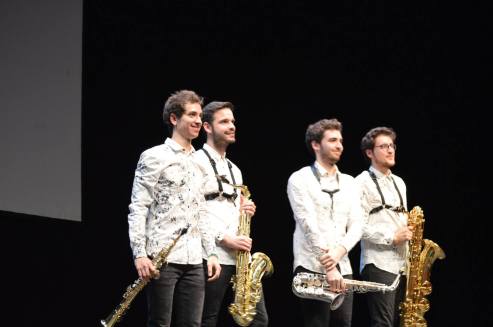 25311164_386851945060819_1339575852643351848_o