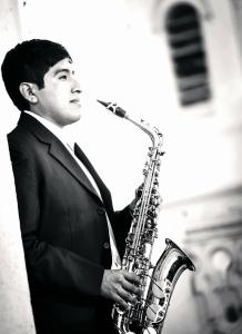 32130594_10214913215131198_1737031250067062784_n