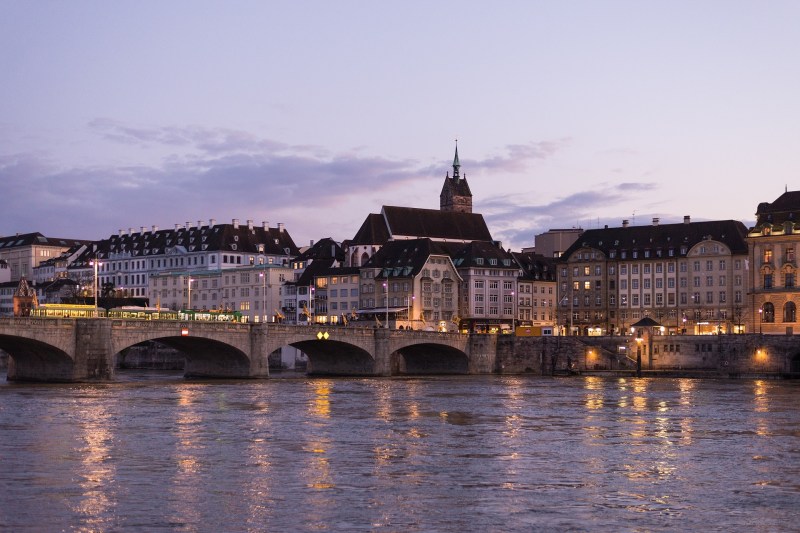 rhine-river-1563899_1920.jpg